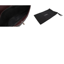 Load image into Gallery viewer, 極美品 CHANEL シャネル マトラッセ25 Wフラップ Wチェーンショルダーバッグ 15番台 ココマーク キャビアスキン ブラック 中古 4b012513