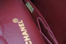 Load image into Gallery viewer, CHANEL シャネル マトラッセ25 Wフラップ Wチェーンショルダーバッグ A01112 2番台 ココマーク ラムスキン ブラック 美品 中古 4b012514