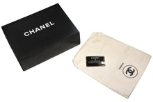 Load image into Gallery viewer, CHANEL シャネル マトラッセ25 Wフラップ Wチェーンショルダーバッグ A01112 2番台 ココマーク ラムスキン ブラック 美品 中古 4b012514