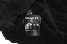 Load image into Gallery viewer, 新品未使用 CHANEL シャネル ココ ネージュ フライトキャップ パイロットキャップ AAA429 フェイクファー スウェード 中古 4b012517