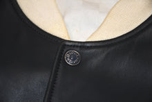 Load image into Gallery viewer, LOUIS VUITTON ルイヴィトン バーシティジャケット スタジャン RM101M MQLJ03K1T サイズ52 ラムスキン エンボスロゴ 美品 中古 4b012551