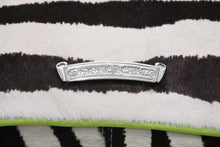 Load image into Gallery viewer, 新品同様 CHROME HEARTS クロムハーツ ポニーヘア チキンナゲット ワンショルダーバッグ ゼブラ ダガー ハラコ シルバー金具 中古 4b012561