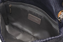 Load image into Gallery viewer, CHANEL シャネル 2.55 チェーンショルダーバッグ 12番台 ココマーク パンチングレザー ネイビー コンビ金具 金具 中古 4b012574