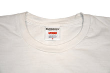 Load image into Gallery viewer, Supreme × BURBERRY シュプリーム×バーバリー 22SS ノバチェックボックスロゴ Ｔシャツ ホワイト ブラウン ベージュ コットン サイズS 美品 中古 4b012581