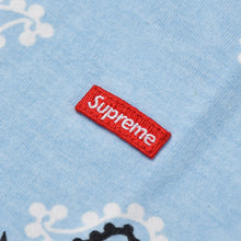 Load image into Gallery viewer, 新品同様品 Supreme シュプリーム バンダナ 総柄 Small Box Tee ブルー ブラック ホワイト コットン サイズM 中古 4b012644