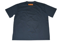 Load image into Gallery viewer, 極美品 LOUIS VUITTON ルイヴィトン エンボスロゴ インサイドアウト 半袖Tシャツ RM231Q DT3 HNY55W ネイビー サイズ4L 中古 4b012689
