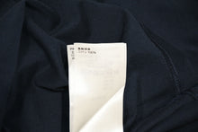 Load image into Gallery viewer, 極美品 LOUIS VUITTON ルイヴィトン エンボスロゴ インサイドアウト 半袖Tシャツ RM231Q DT3 HNY55W ネイビー サイズ4L 中古 4b012689