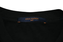 Load image into Gallery viewer, 新品未使用 LOUIS VUITTON ルイヴィトン STAFF スタッフ 半袖Tシャツ サイズS 会場限定 Virgil Abloh ヴァージルアブロー ブラック 中古 4b012780