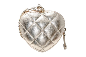 新品未使用 CHANEL シャネル 25AW ハートバッグチャーム AP4838 ランダム番台 ココマーク マトラッセ ラムスキン ゴールド 中古 4b012785