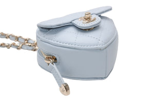 新品未使用 CHANEL シャネル 25AW ハートバッグチャーム AP4838 ランダム番台 ココマーク マトラッセ ラムスキン ライトブルー 中古 4b012786