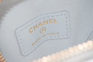 新品未使用 CHANEL シャネル 25AW ハートバッグチャーム AP4838 ランダム番台 ココマーク マトラッセ ラムスキン ライトブルー 中古 4b012786