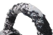 Load image into Gallery viewer, 新品同様 CHANEL シャネル COCO NEIGE ココ ネージュ イヤーマフ ココマーク ツイード シアリング マルチカラー 中古 4b012789