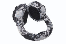 Load image into Gallery viewer, 新品同様 CHANEL シャネル COCO NEIGE ココ ネージュ イヤーマフ ココマーク ツイード シアリング マルチカラー 中古 4b012789