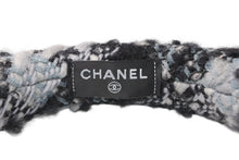 Load image into Gallery viewer, 新品同様 CHANEL シャネル COCO NEIGE ココ ネージュ イヤーマフ ココマーク ツイード シアリング マルチカラー 中古 4b012789