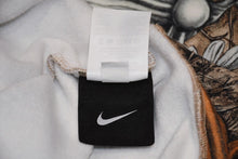 Load image into Gallery viewer, 新品未使用 CHROME HEARTS クロムハーツ × NIKE ナイキ × NOCTA ノクタ スウェット サイズXXL DRAKE ドレイク リアルツリー柄 中古 4b012815