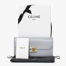 Load image into Gallery viewer, 新品未使用品 CELINE セリーヌ トリオンフ ラージウォレット 10E313DPV グレー シャイニングカーフスキン ゴールド金具 中古 4b012851