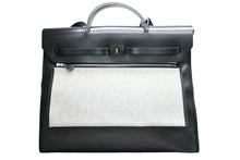 Load image into Gallery viewer, 極美品 HERMES エルメス エールバッグジップMM 2WAYバッグ トワルアッシュベルリンヌ ヴァッシュハンター ノワール シルバー金具 A刻印 中古 4b012858
