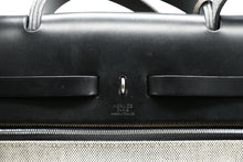 Load image into Gallery viewer, 極美品 HERMES エルメス エールバッグジップMM 2WAYバッグ トワルアッシュベルリンヌ ヴァッシュハンター ノワール シルバー金具 A刻印 中古 4b012858