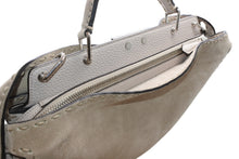 Load image into Gallery viewer, 極美品 FENDI フェンディ Peekaboo ISeeU ピーカブー アイシーユー ミディアム ハンドバッグ 7VA529 グレージュ スウェード 中古 4b012863
