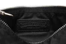 Load image into Gallery viewer, 新品未使用 CHROME HEARTS クロムハーツ ナイロンポーチ 新作 総柄 マルチロゴ ナイロン バッグ レザーパッチ 中古 4b012915