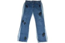 Load image into Gallery viewer, CHROME HEARTS クロムハーツ × GALLERY DEPT. ギャラリーデプト セメタリークロスパッチデニム サイズ34 ドッキング 20パッチ 美品 中古 4b012920