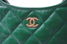 Load image into Gallery viewer, 極美品 CHANEL シャネル スモール ホーボーバッグ ワンショルダーバッグ AS4922 ランダム番台 ココマーク シャイニーラムスキン 中古 4b012924