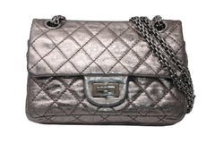 極美品 CHANEL シャネル 2.55 マトラッセ20 Wフラップ Wチェーンショルダーバッグ 11番台 ココマーク エイジドカーフ シルバー 中古 4b012925