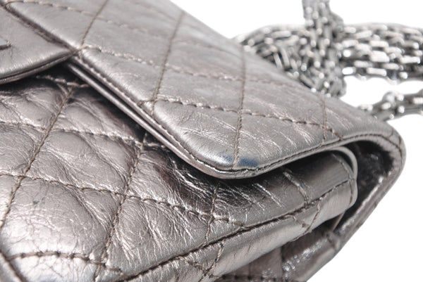極美品 CHANEL シャネル 2.55 マトラッセ20 Wフラップ Wチェーンショルダーバッグ 11番台 ココマーク エイジドカーフ シルバー 中古 4b012925
