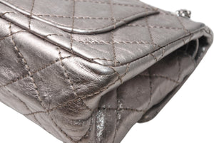 極美品 CHANEL シャネル 2.55 マトラッセ20 Wフラップ Wチェーンショルダーバッグ 11番台 ココマーク エイジドカーフ シルバー 中古 4b012925