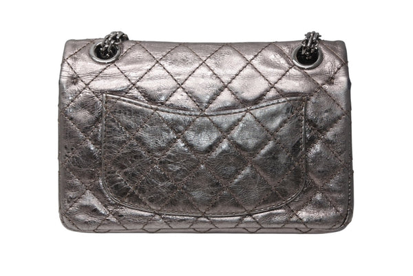 極美品 CHANEL シャネル 2.55 マトラッセ20 Wフラップ Wチェーンショルダーバッグ 11番台 ココマーク エイジドカーフ シルバー 中古 4b012925