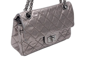 極美品 CHANEL シャネル 2.55 マトラッセ20 Wフラップ Wチェーンショルダーバッグ 11番台 ココマーク エイジドカーフ シルバー 中古 4b012925