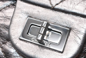 極美品 CHANEL シャネル 2.55 マトラッセ20 Wフラップ Wチェーンショルダーバッグ 11番台 ココマーク エイジドカーフ シルバー 中古 4b012925
