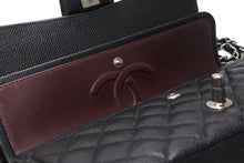 Load image into Gallery viewer, 新品未使用 CHANEL シャネル マトラッセ25 Wフラップ Wチェーンショルダーバッグ 30番台 ココマーク キャビアスキン シルバー金具 中古 4b012926
