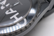 Load image into Gallery viewer, 新品同様 CHANEL シャネル J12 ウォンテッド ドゥ 38MM H7418 即完売品 激レア 時計 中古 4b012930