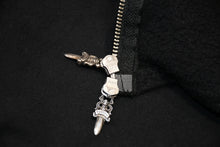 Load image into Gallery viewer, CHROME HEARTS × Bella Hadid クロムハーツ ベラハディッド イニシャルパッチロゴ ダガージップ レザー切り替えロング丈パーカー ブラック サイズXS 美品 中古 4b012942