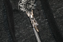 Load image into Gallery viewer, CHROME HEARTS クロムハーツ ジップアップフーディー パーカー T BAR プリント サイズL グレー 美品 中古 4b012945
