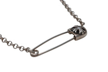 Load image into Gallery viewer, 極美品 CHROME HEARTS クロムハーツ セーフティピン ネックレス スモール 1Pダイヤ チャーム シルバー SV925 5.8g 中古 4b012950