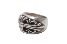 Load image into Gallery viewer, CHROME HEARTS クロムハーツ FLORAL CROSS フローラルクロス リング 指輪 重量約15.4g サイズ9号 スターリングシルバー 美品 中古 4b012951