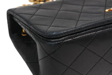 Load image into Gallery viewer, CHANEL シャネル フルフラップ ミニマトラッセ19 Sチェーンショルダーバッグ 1番台 ラムスキン ココマーク ブラック 美品 中古 4b012955