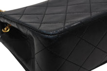 Load image into Gallery viewer, CHANEL シャネル フルフラップ ミニマトラッセ19 Sチェーンショルダーバッグ 1番台 ラムスキン ココマーク ブラック 美品 中古 4b012955