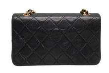 Load image into Gallery viewer, CHANEL シャネル フルフラップ ミニマトラッセ19 Sチェーンショルダーバッグ 1番台 ラムスキン ココマーク ブラック 美品 中古 4b012955