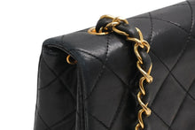 Load image into Gallery viewer, CHANEL シャネル フルフラップ ミニマトラッセ19 Sチェーンショルダーバッグ 1番台 ラムスキン ココマーク ブラック 美品 中古 4b012955
