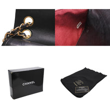 Load image into Gallery viewer, CHANEL シャネル マトラッセ25 Wフラップ Wチェーンショルダーバッグ 0番台 ココマーク ラムスキン ブラック 美品 中古 4b012956