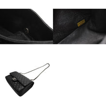 Load image into Gallery viewer, 極美品 CHANEL シャネル マトラッセ25 Wフラップ Wチェーンショルダーバッグ 13番台 ココマーク キャビアスキン ブラック 中古 4b012957