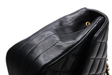 Load image into Gallery viewer, CHANEL シャネル マトラッセ23 ハーフムーン Sチェーンショルダーバッグ A01275 1番台 ココマーク ラムスキン ブラック 美品 中古 4b012958