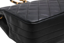 Load image into Gallery viewer, CHANEL シャネル マトラッセ23 ハーフムーン Sチェーンショルダーバッグ A01275 1番台 ココマーク ラムスキン ブラック 美品 中古 4b012958