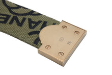 Load image into Gallery viewer, 極美品 CHANEL シャネル ベルトエンブロイダリー リングベルト グラフィティ B15S コットンキャンバス カーキ ゴールド金具 中古 4b012988