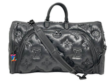 Load image into Gallery viewer, 極美品 LOUIS VUITTON ルイヴィトン キーポル スリーポール バンドリエール60 ヴァージル アブロー ロゴ M55692 レザー ブラック 中古 4b012999