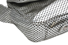 Load image into Gallery viewer, 新品同様 CHANEL シャネル チェーンワンショルダーバッグ 12番台 ココマーク パンチングレザー カーフスキン シルバー 中古 4b013007