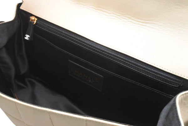 極美品 CHANEL シャネル チョコバー ショルダーバッグ 6番台 ココマーク ラムスキン キルティング アイボリー ゴールド金具 中古 4b013008